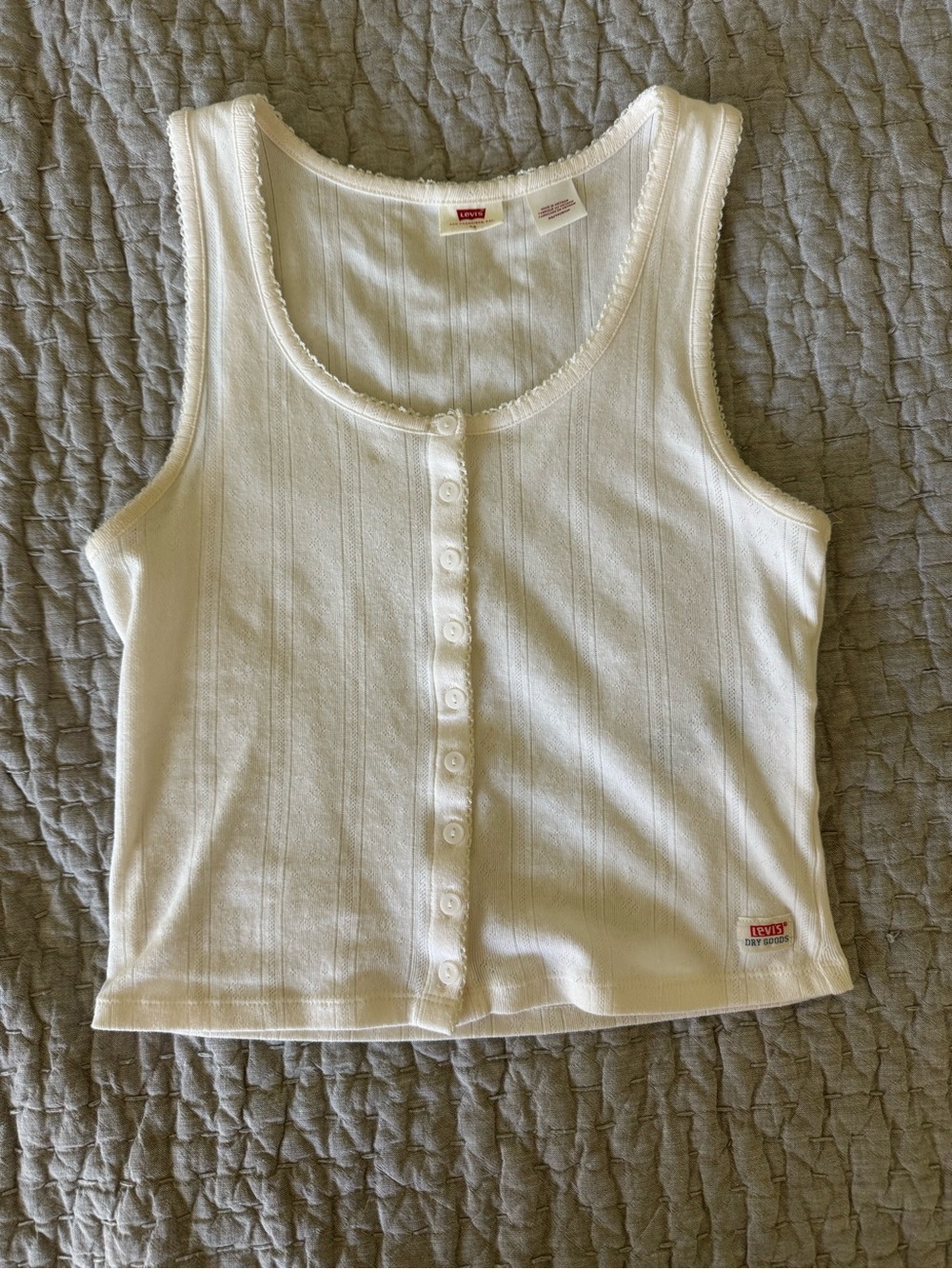 Levi’s cotton button up tank top